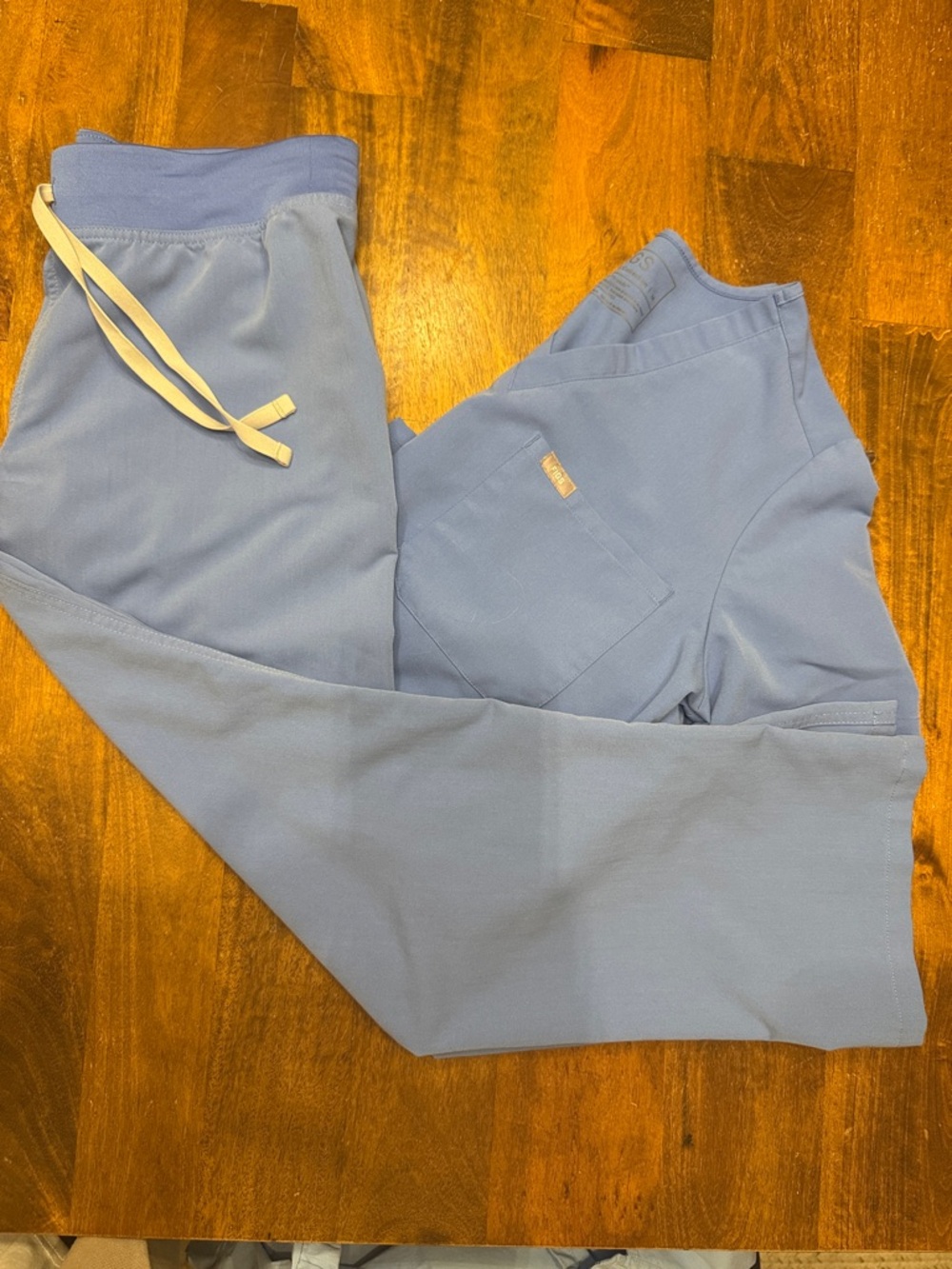 FIGS Scrub Set | Catarina Top & Livingston Pants | M / SP|